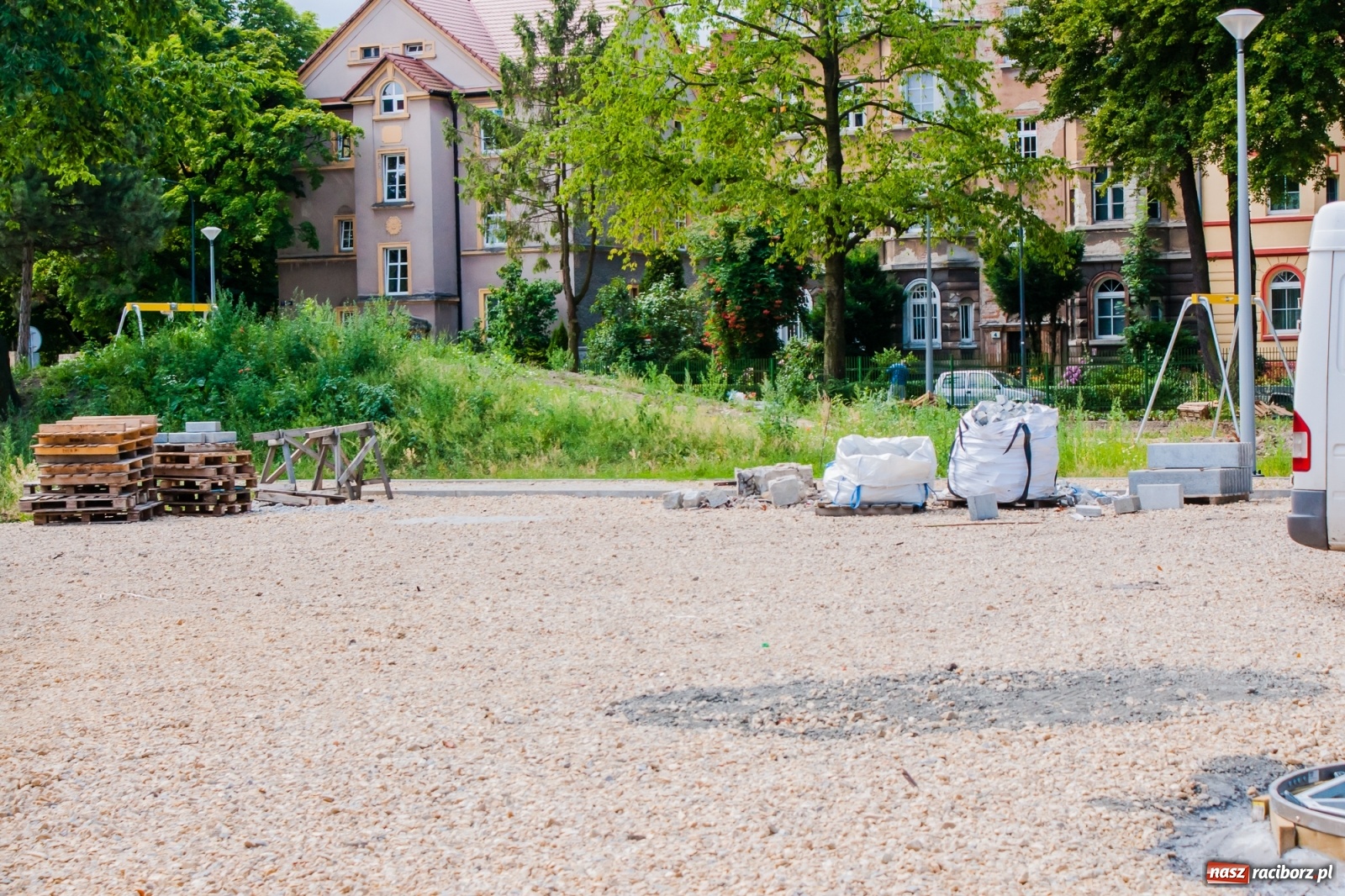Zdjęcie w galerii na portalu naszraciborz.pl: Park Jordanowski zmienia swoje oblicze [FOTO]  wiadomości z regionu