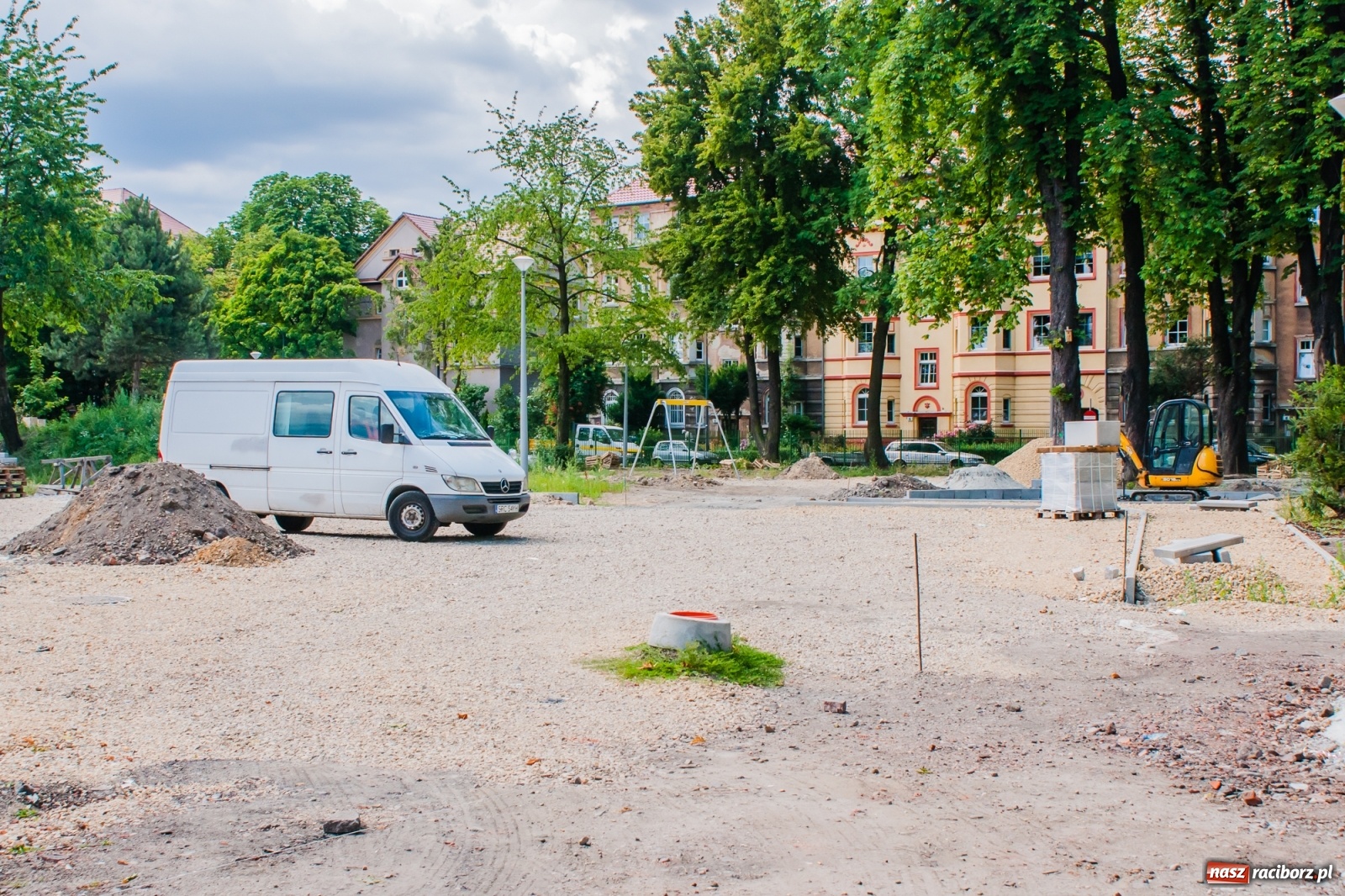 Zdjęcie w galerii na portalu naszraciborz.pl: Park Jordanowski zmienia swoje oblicze [FOTO]  wiadomości z regionu