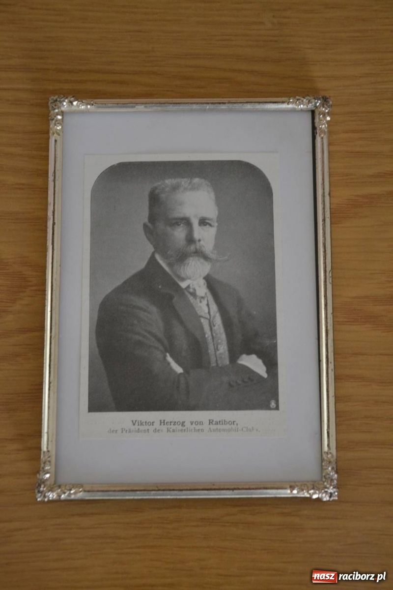 Zdjęcie w galerii na portalu naszraciborz.pl: Zamek bogatszy o pamiątki po rodzinie von Ratibor  wiadomości z regionu