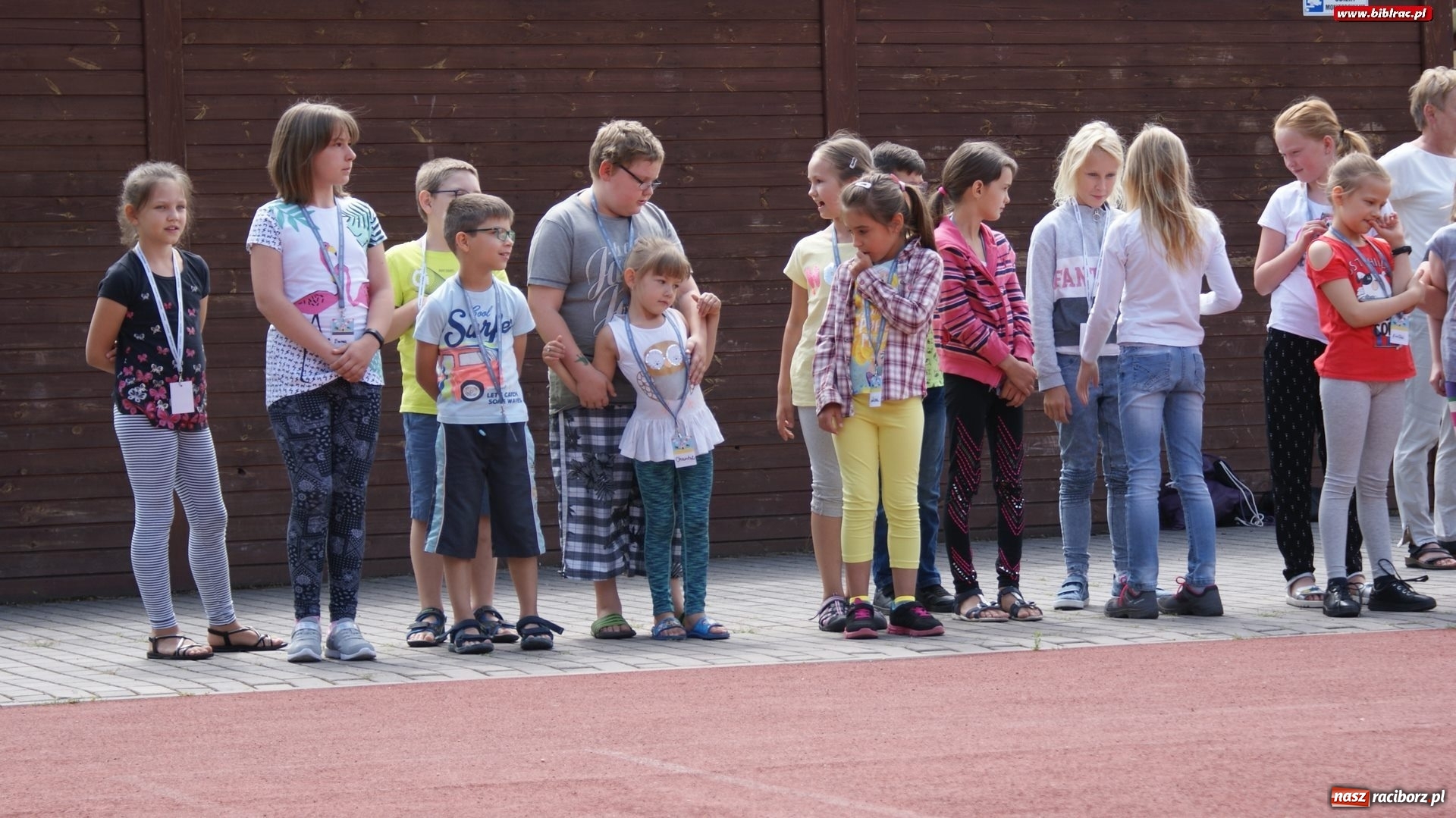Zdjęcie w galerii na portalu naszraciborz.pl: Młodzi czytelnicy w podróży do Nibylandii [FOTO] wiadomości z regionu