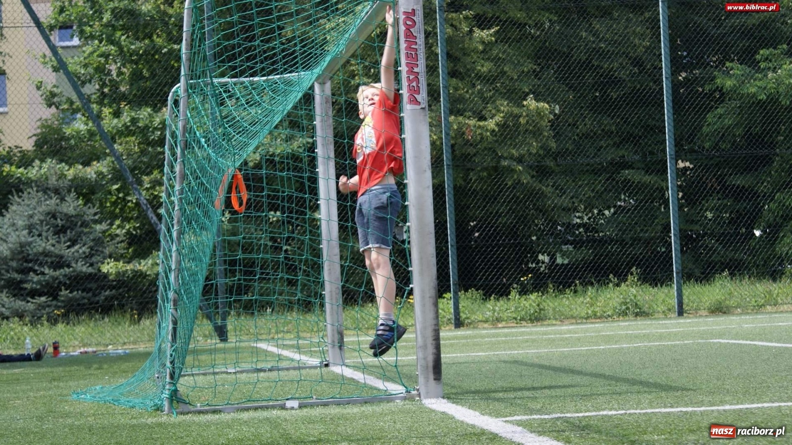 Zdjęcie w galerii na portalu naszraciborz.pl: Młodzi czytelnicy w podróży do Nibylandii [FOTO] wiadomości z regionu