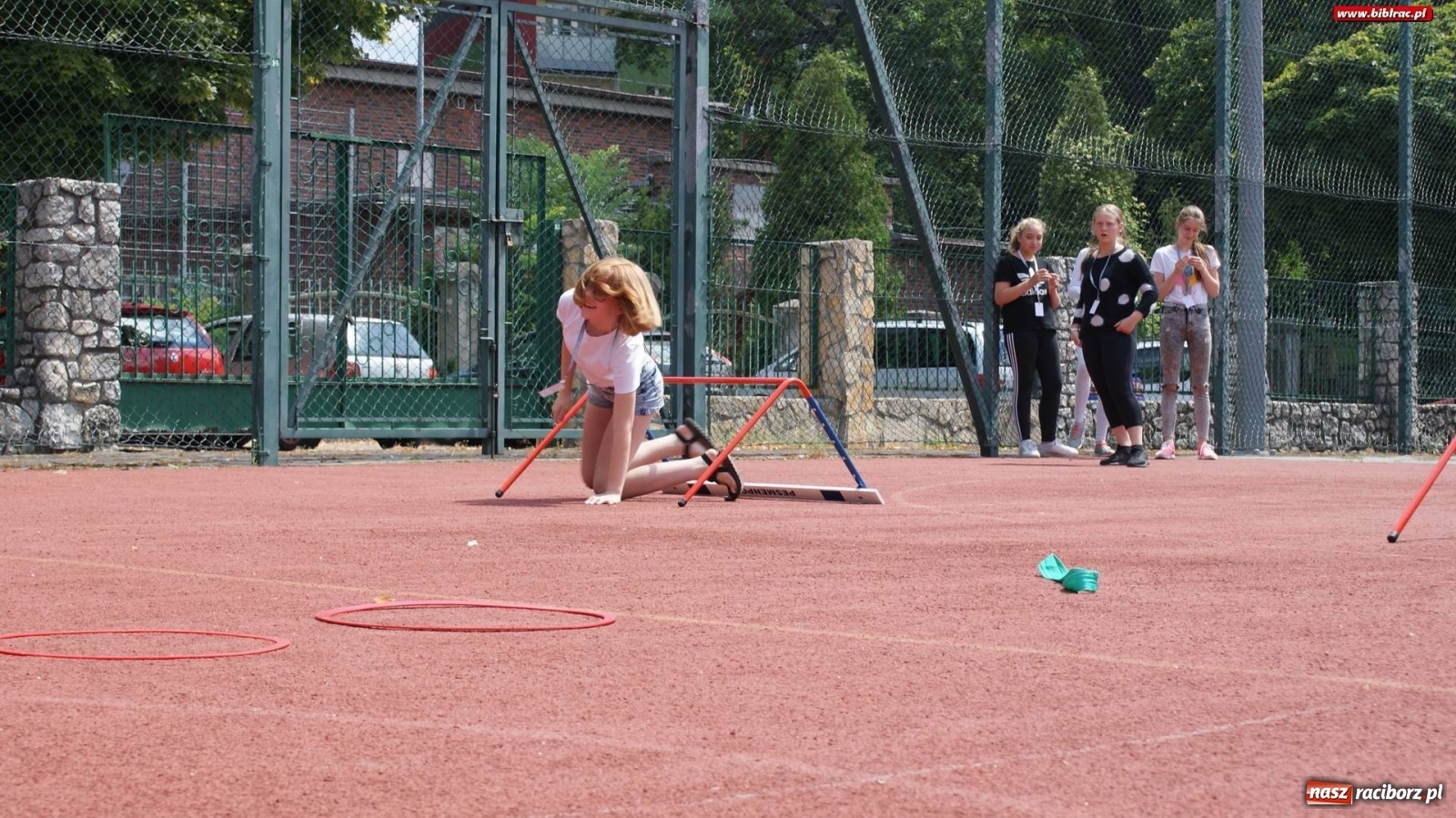 Zdjęcie w galerii na portalu naszraciborz.pl: Młodzi czytelnicy w podróży do Nibylandii [FOTO] wiadomości z regionu