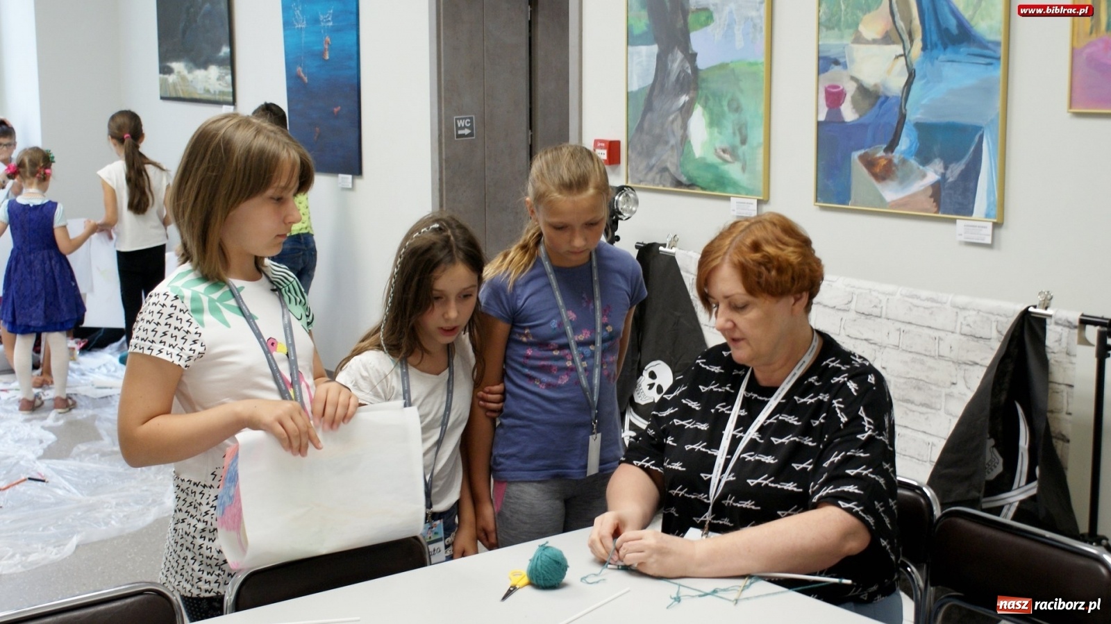 Zdjęcie w galerii na portalu naszraciborz.pl: Młodzi czytelnicy w podróży do Nibylandii [FOTO] wiadomości z regionu