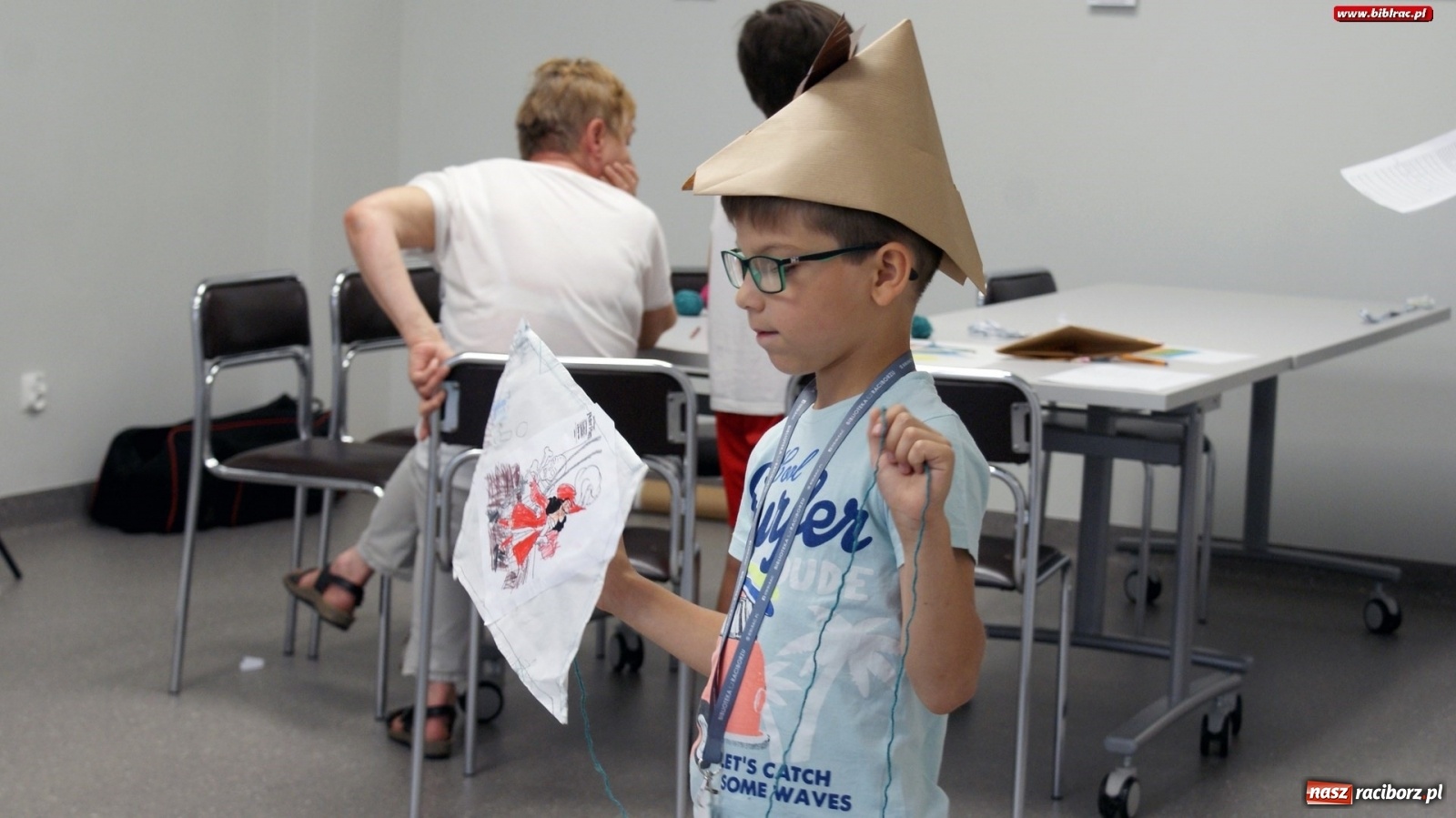 Zdjęcie w galerii na portalu naszraciborz.pl: Młodzi czytelnicy w podróży do Nibylandii [FOTO] wiadomości z regionu