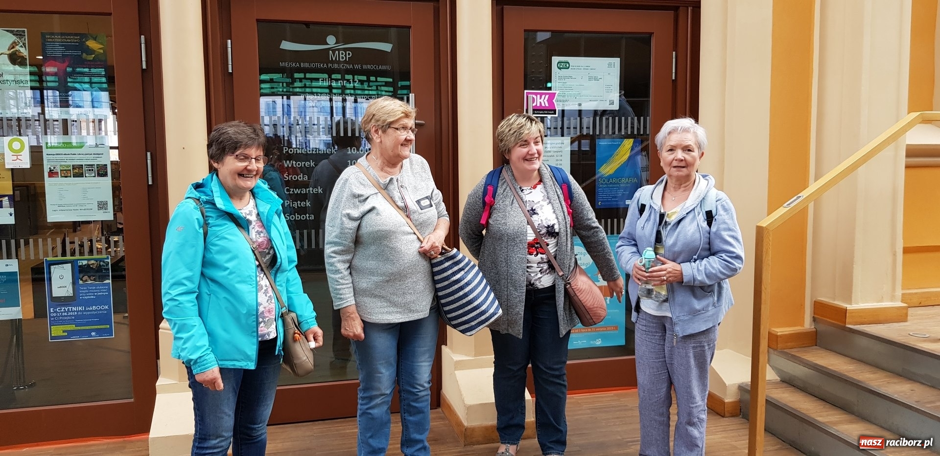 Zdjęcie w galerii na portalu naszraciborz.pl: Przyjaciele biblioteki z Ostroga z wizytą we Wrocławiu wiadomości z regionu