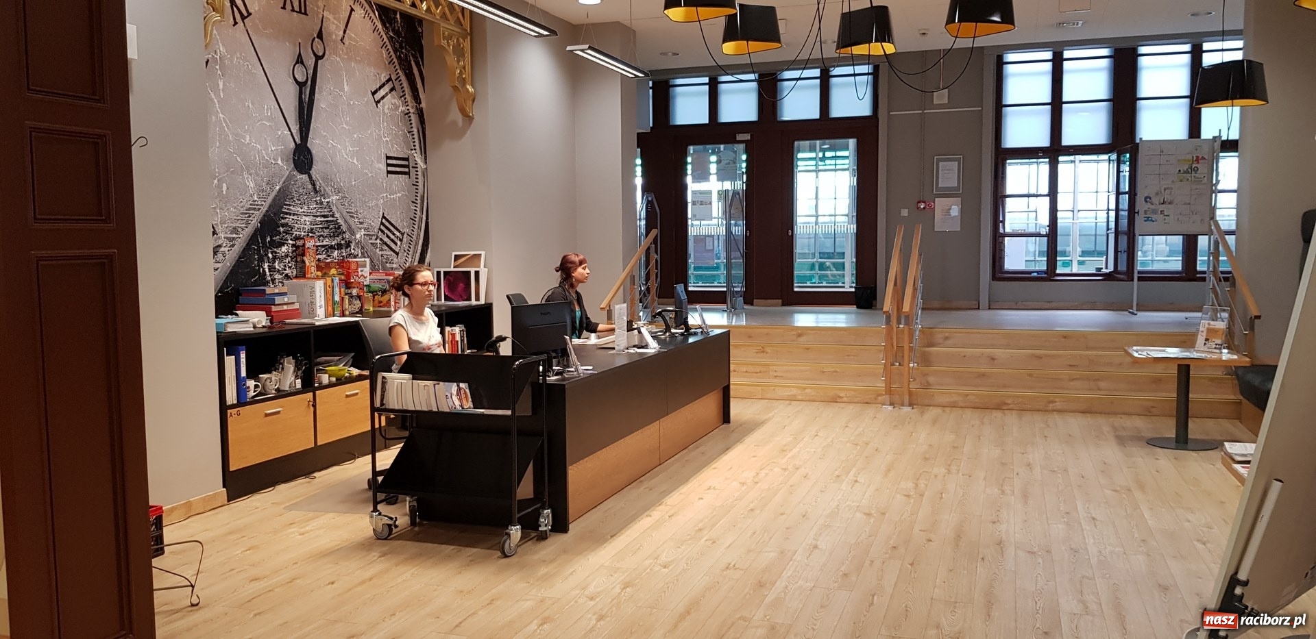 Zdjęcie w galerii na portalu naszraciborz.pl: Przyjaciele biblioteki z Ostroga z wizytą we Wrocławiu wiadomości z regionu