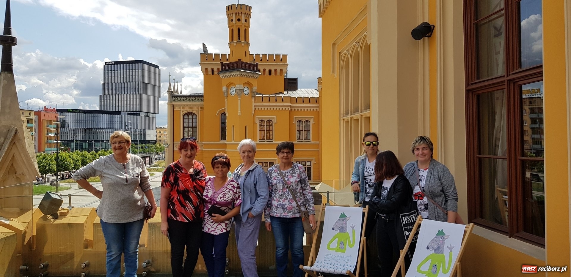 Zdjęcie w galerii na portalu naszraciborz.pl: Przyjaciele biblioteki z Ostroga z wizytą we Wrocławiu wiadomości z regionu