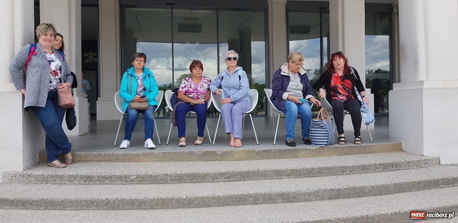 Zdjęcie w galerii na portalu naszraciborz.pl: Przyjaciele biblioteki z Ostroga z wizytą we Wrocławiu wiadomości z regionu