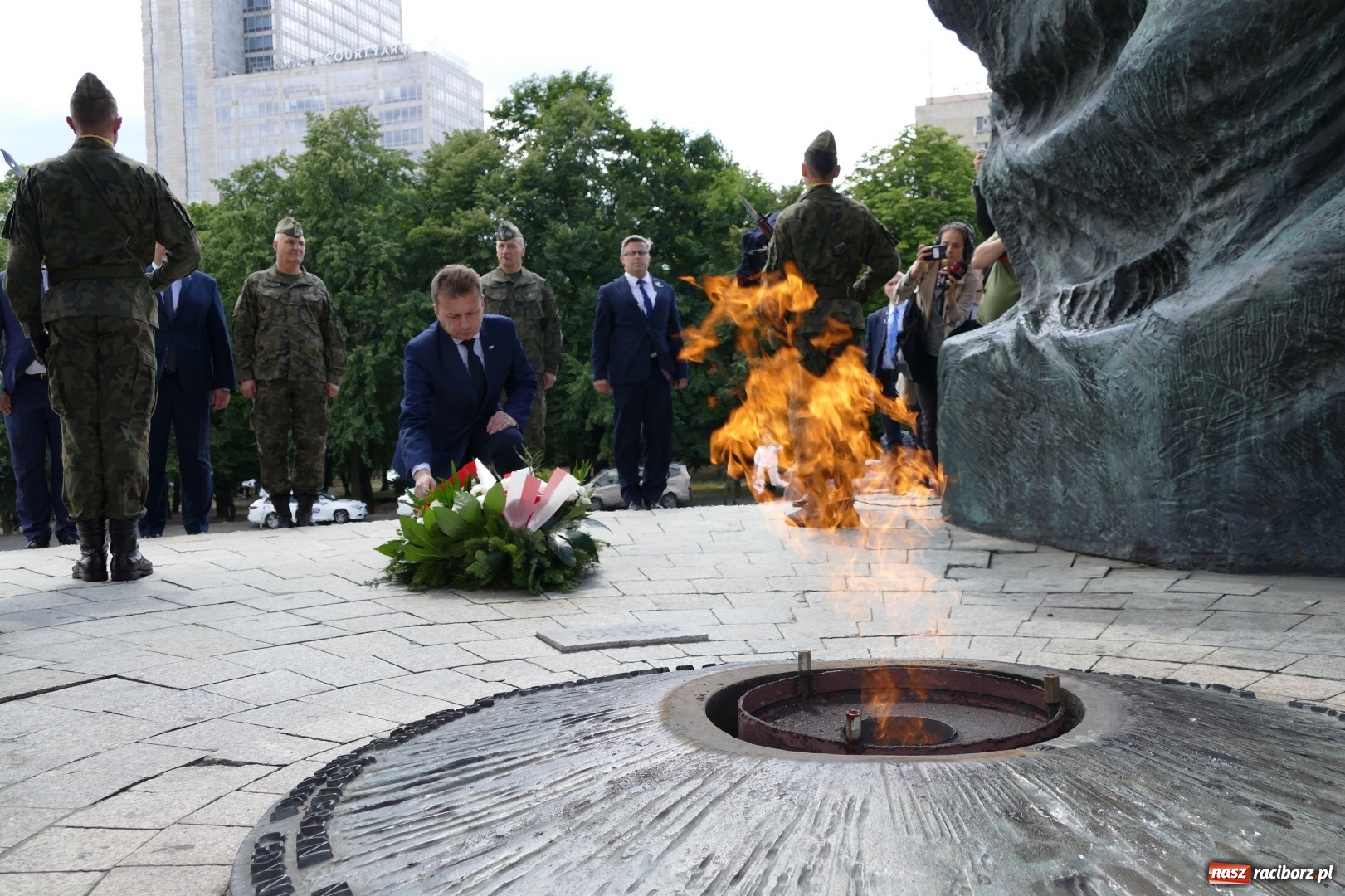 Zdjęcie w galerii na portalu naszraciborz.pl: Defilada Wierni Polsce 15 sierpnia w Katowicach  wiadomości z regionu
