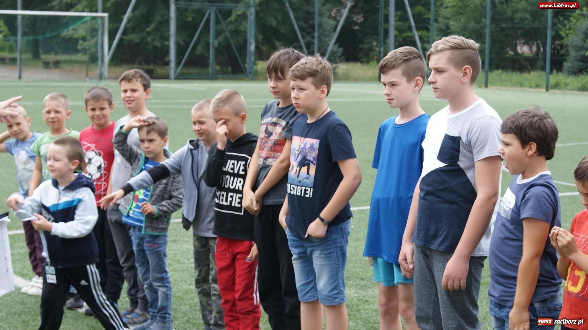 Zdjęcie w galerii na portalu naszraciborz.pl: W poszukiwaniu drogi do Narnii, czyli Lato z biblioteką w pełni wiadomości z regionu