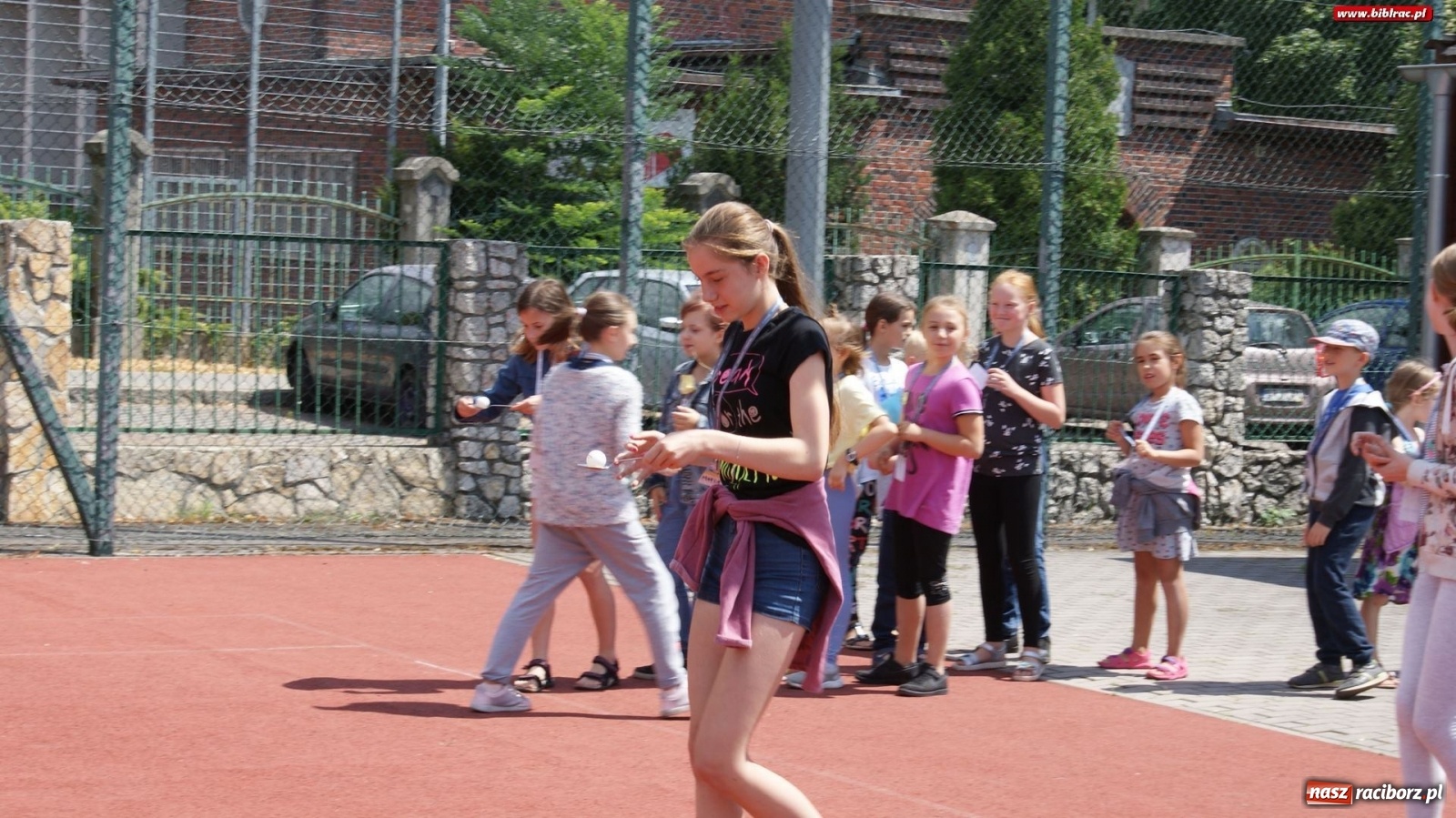 Zdjęcie w galerii na portalu naszraciborz.pl: W poszukiwaniu drogi do Narnii, czyli Lato z biblioteką w pełni wiadomości z regionu