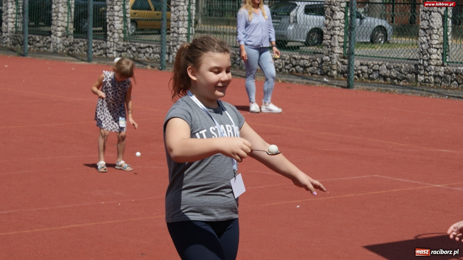 Zdjęcie w galerii na portalu naszraciborz.pl: W poszukiwaniu drogi do Narnii, czyli Lato z biblioteką w pełni wiadomości z regionu