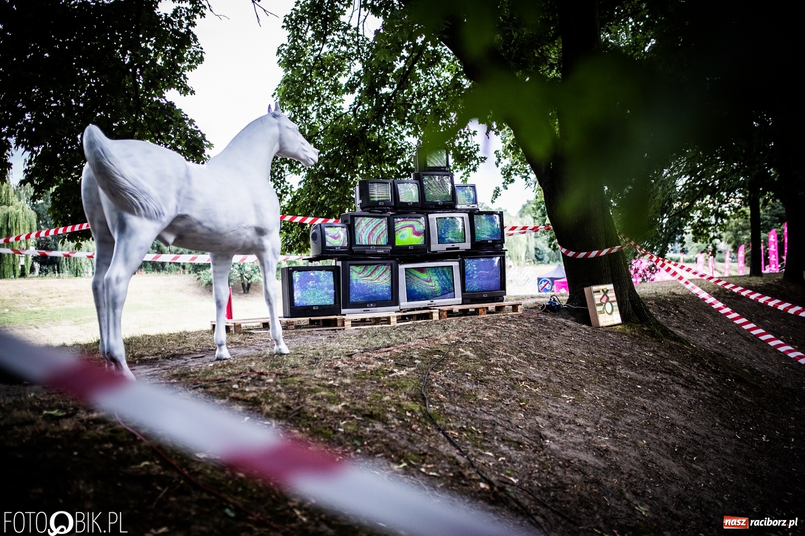 Zdjęcie w galerii na portalu naszraciborz.pl: Magia dźwięków i świateł. INTRO Festival 2019 wiadomości z regionu