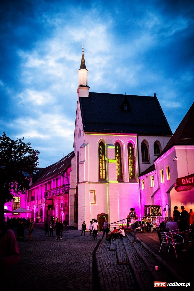 Zdjęcie w galerii na portalu naszraciborz.pl: Magia dźwięków i świateł. INTRO Festival 2019 wiadomości z regionu