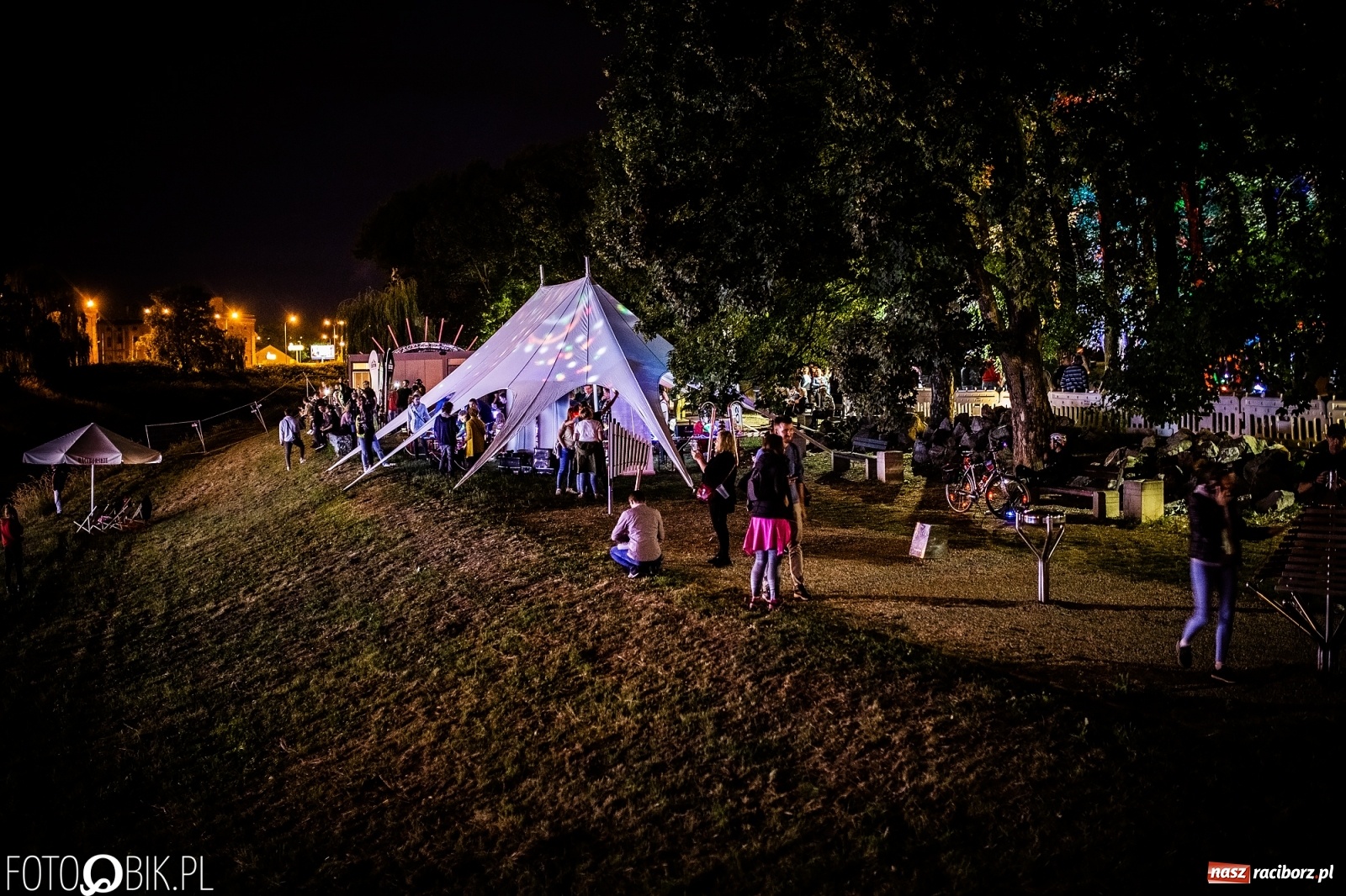 Zdjęcie w galerii na portalu naszraciborz.pl: Magia dźwięków i świateł. INTRO Festival 2019 wiadomości z regionu