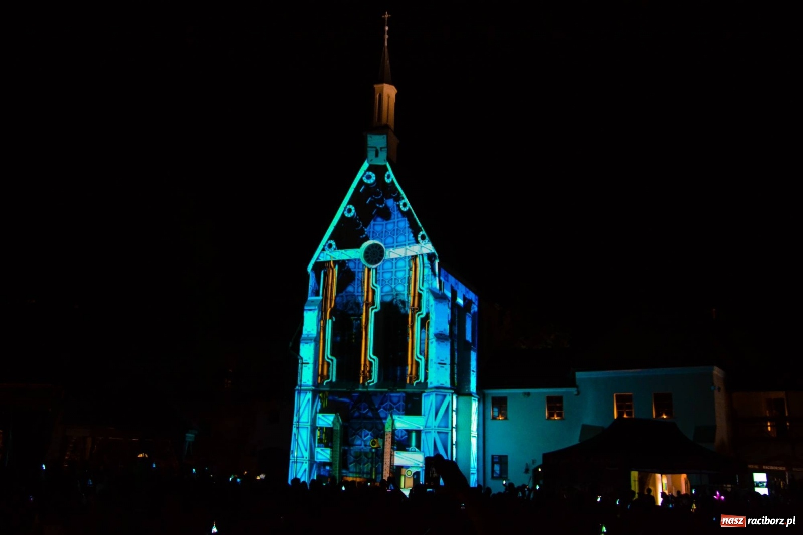 Zdjęcie w galerii na portalu naszraciborz.pl: Mapping 3D raciborskiej kaplicy od Clockwork. Jak wam się podoba? FOTO i WIDEO wiadomości z regionu