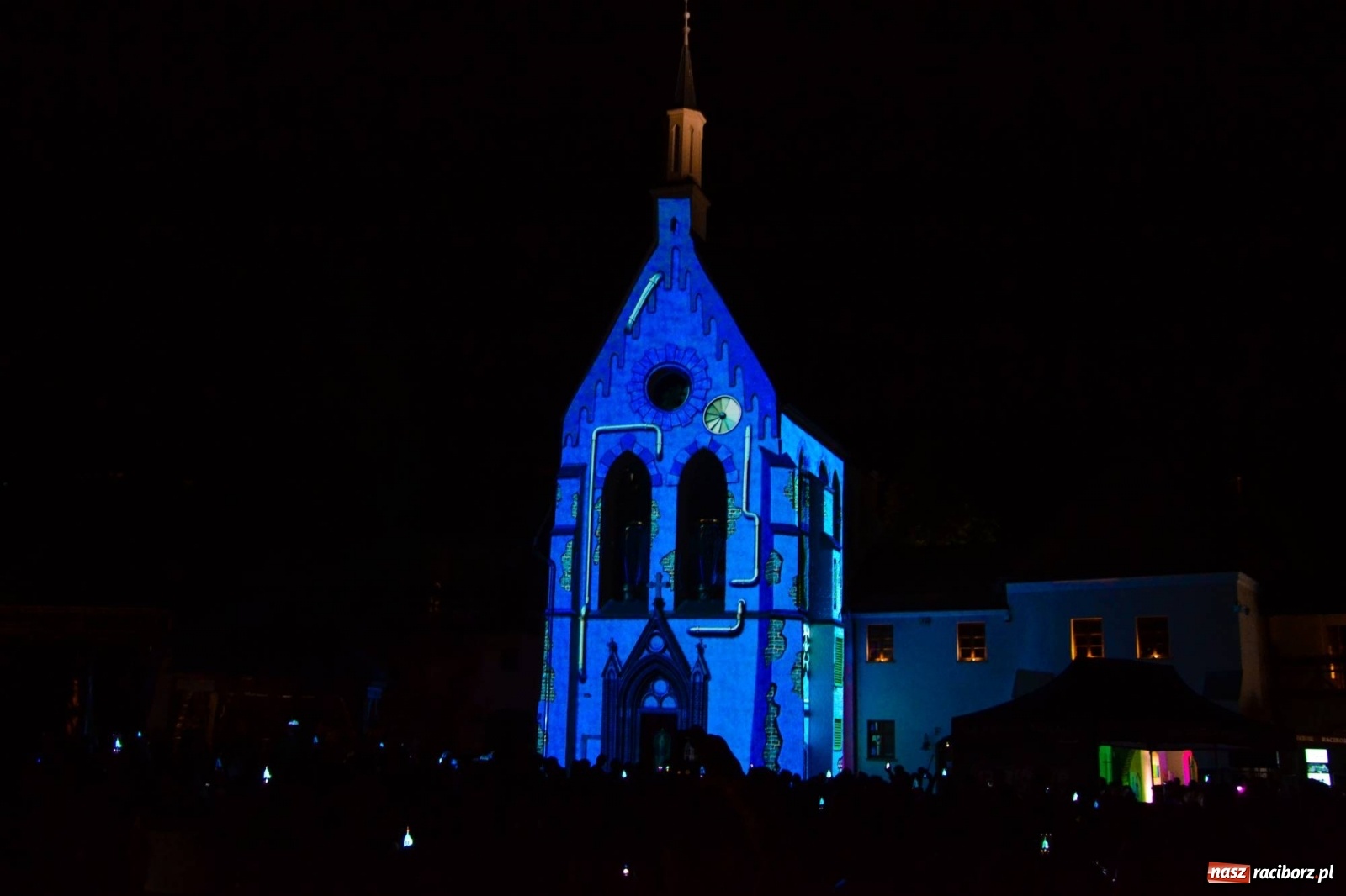 Zdjęcie w galerii na portalu naszraciborz.pl: Mapping 3D raciborskiej kaplicy od Clockwork. Jak wam się podoba? FOTO i WIDEO wiadomości z regionu