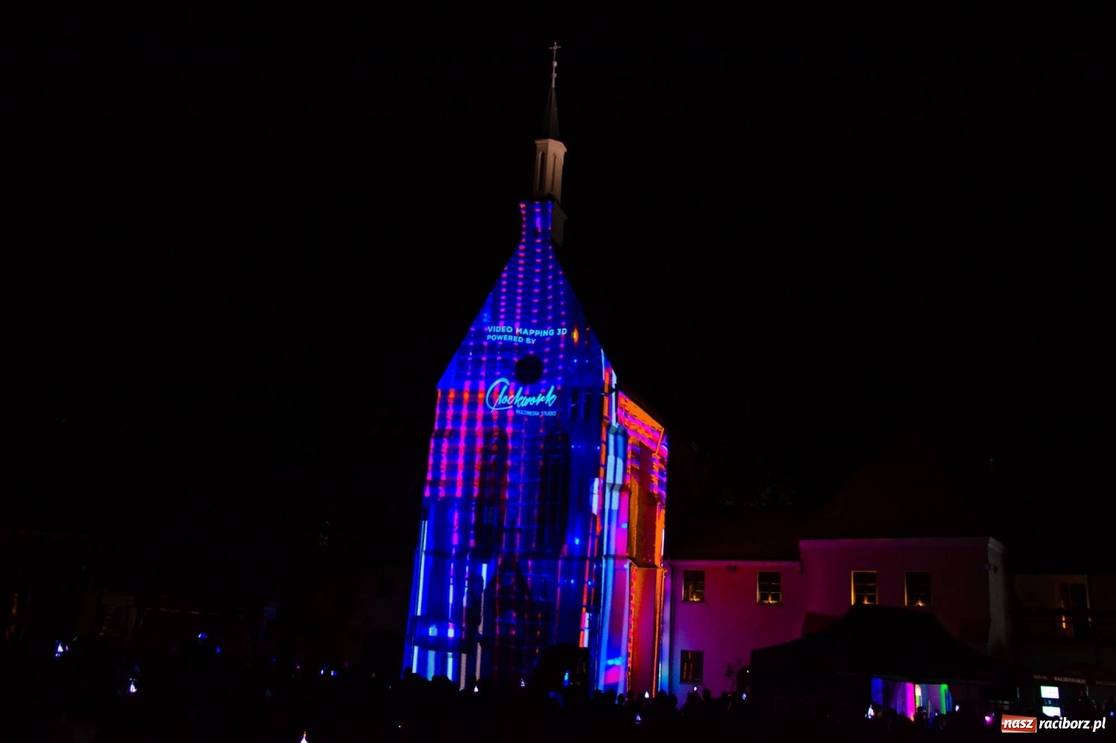 Zdjęcie w galerii na portalu naszraciborz.pl: Mapping 3D raciborskiej kaplicy od Clockwork. Jak wam się podoba? FOTO i WIDEO wiadomości z regionu