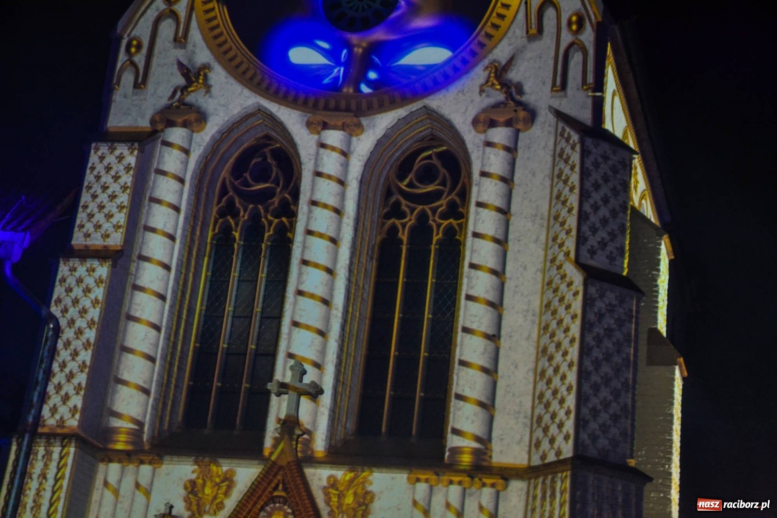 Zdjęcie w galerii na portalu naszraciborz.pl: Mapping 3D raciborskiej kaplicy od Clockwork. Jak wam się podoba? FOTO i WIDEO wiadomości z regionu