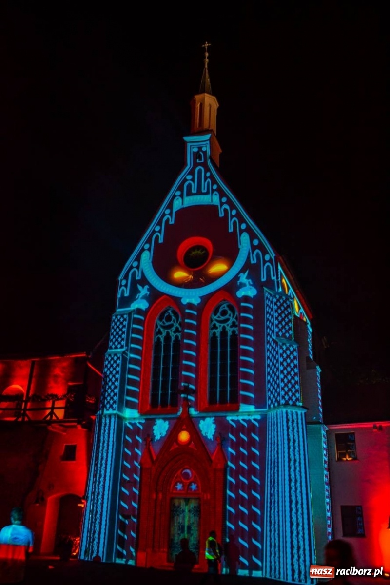 Zdjęcie w galerii na portalu naszraciborz.pl: Mapping 3D raciborskiej kaplicy od Clockwork. Jak wam się podoba? FOTO i WIDEO wiadomości z regionu