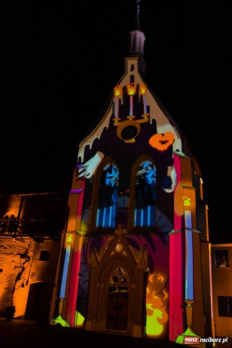 Zdjęcie w galerii na portalu naszraciborz.pl: Mapping 3D raciborskiej kaplicy od Clockwork. Jak wam się podoba? FOTO i WIDEO wiadomości z regionu