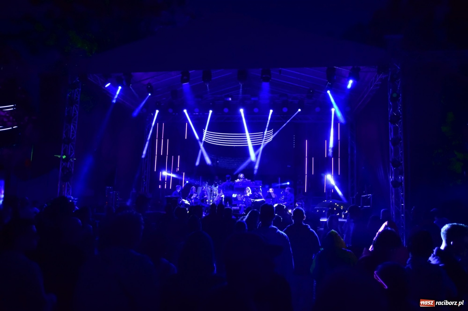 Zdjęcie w galerii na portalu naszraciborz.pl: Kolory i dźwięki INTRO Festivalu - podsumowanie TV  wiadomości z regionu