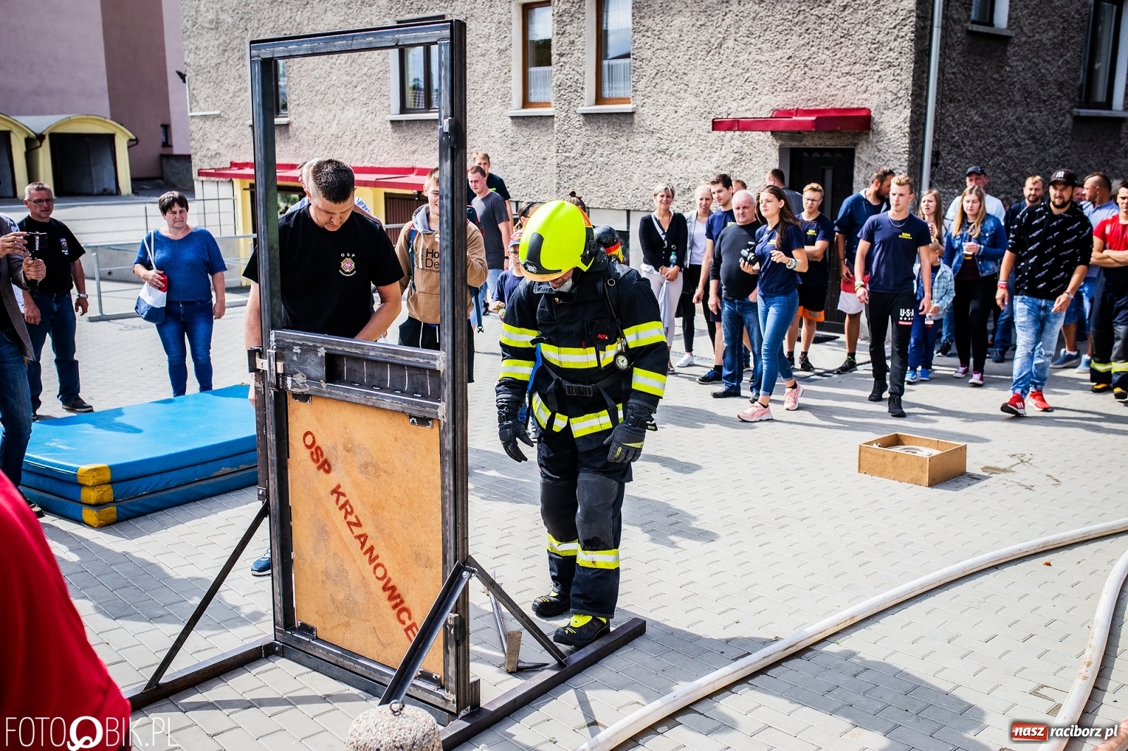 Zdjęcie w galerii na portalu naszraciborz.pl: Żelazny jak strażak. Polacy tłem dla Czechów w Krzanowicach [FOTO] wiadomości z regionu