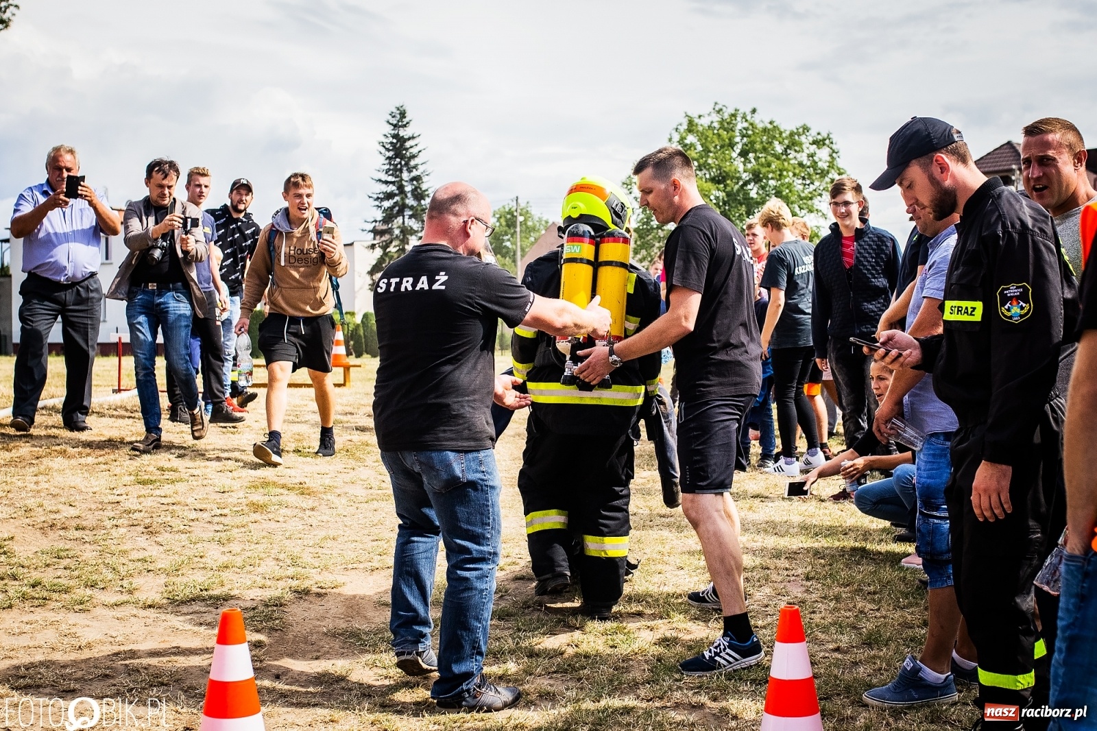 Zdjęcie w galerii na portalu naszraciborz.pl: Żelazny jak strażak. Polacy tłem dla Czechów w Krzanowicach [FOTO] wiadomości z regionu
