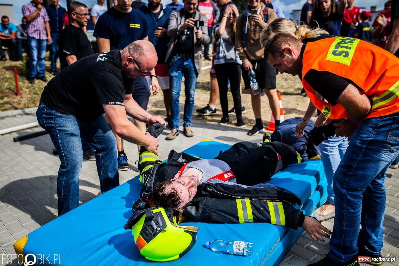 Zdjęcie w galerii na portalu naszraciborz.pl: Żelazny jak strażak. Polacy tłem dla Czechów w Krzanowicach [FOTO] wiadomości z regionu