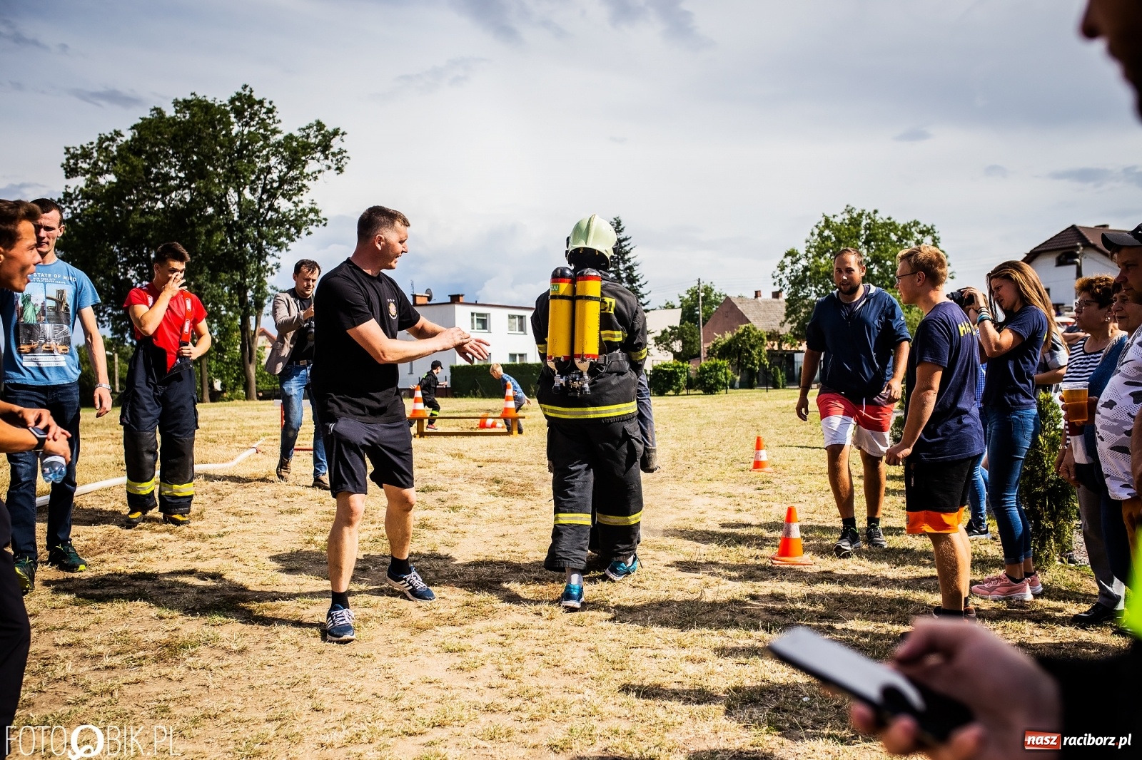 Zdjęcie w galerii na portalu naszraciborz.pl: Żelazny jak strażak. Polacy tłem dla Czechów w Krzanowicach [FOTO] wiadomości z regionu
