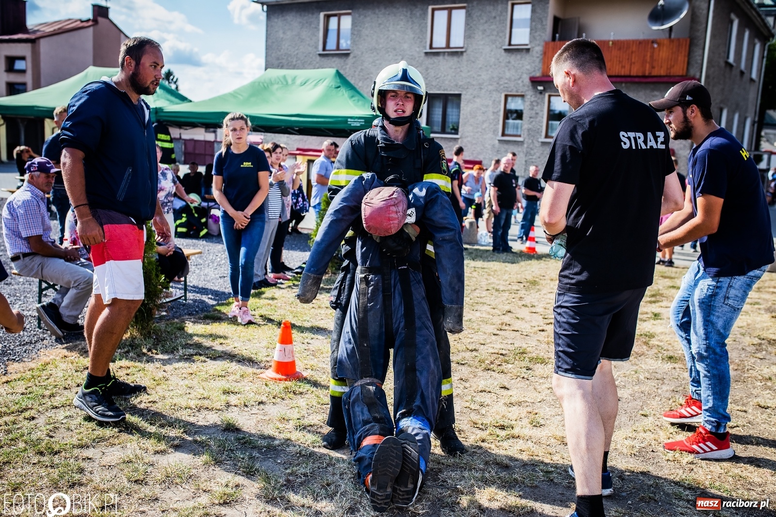Zdjęcie w galerii na portalu naszraciborz.pl: Żelazny jak strażak. Polacy tłem dla Czechów w Krzanowicach [FOTO] wiadomości z regionu