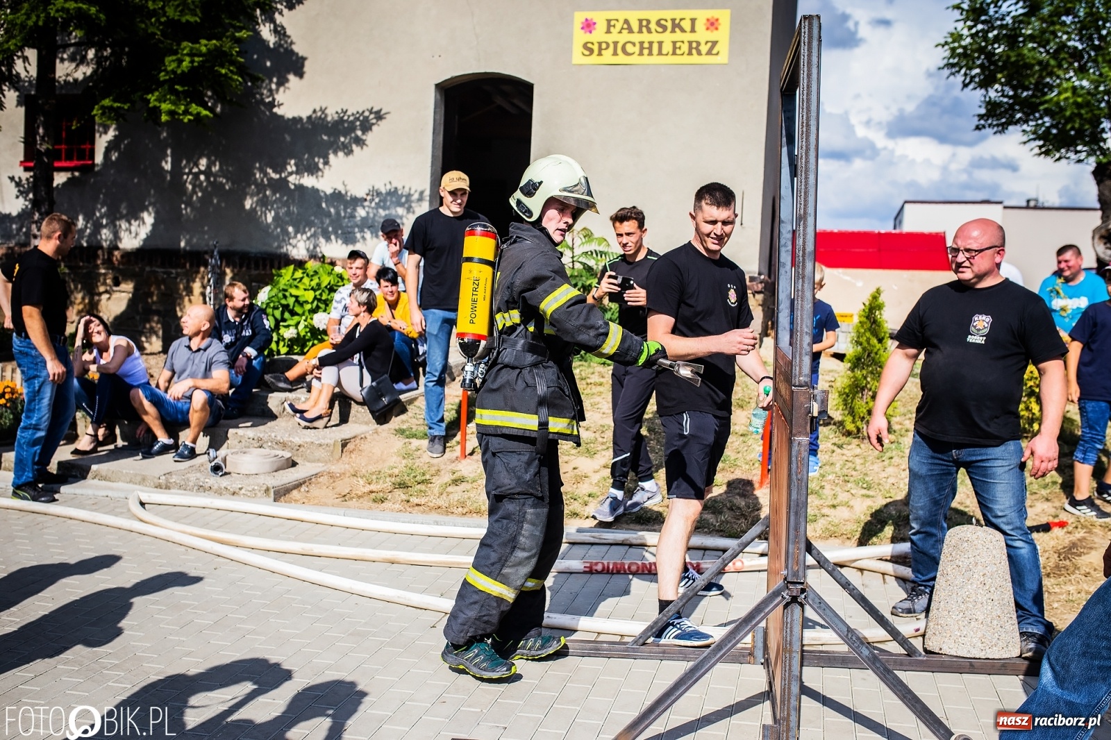 Zdjęcie w galerii na portalu naszraciborz.pl: Żelazny jak strażak. Polacy tłem dla Czechów w Krzanowicach [FOTO] wiadomości z regionu