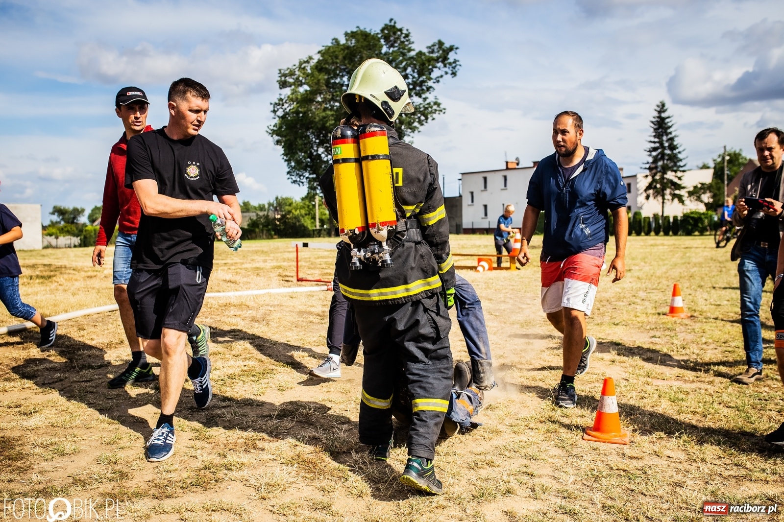 Zdjęcie w galerii na portalu naszraciborz.pl: Żelazny jak strażak. Polacy tłem dla Czechów w Krzanowicach [FOTO] wiadomości z regionu