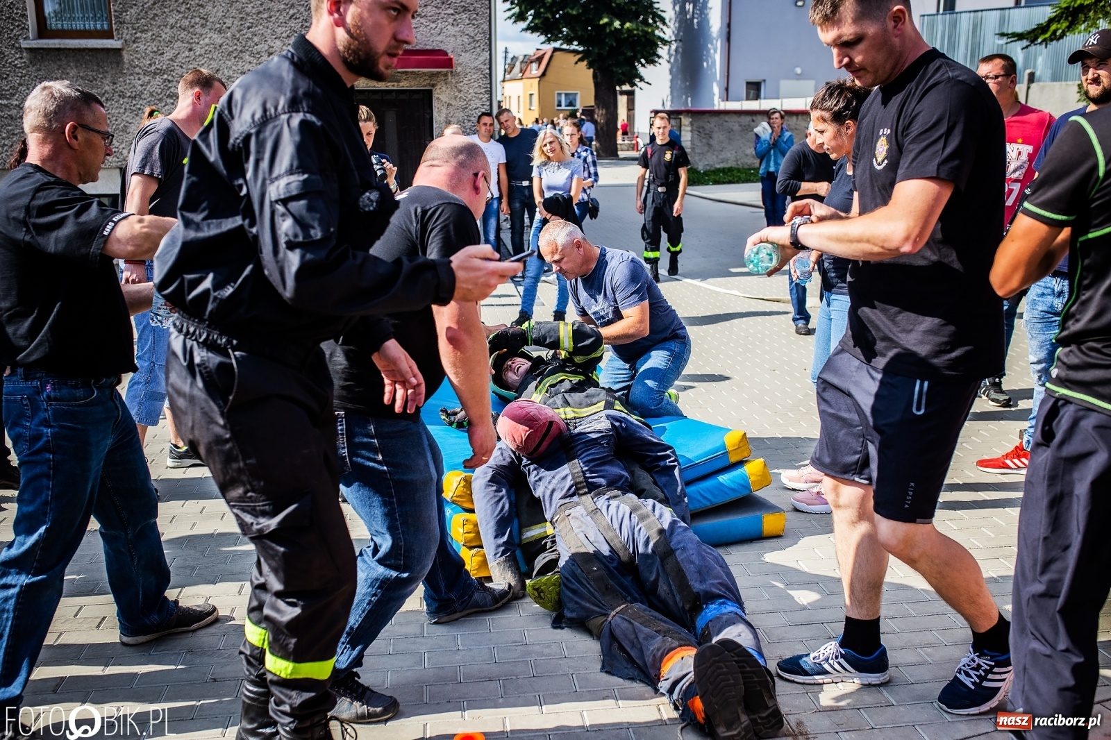 Zdjęcie w galerii na portalu naszraciborz.pl: Żelazny jak strażak. Polacy tłem dla Czechów w Krzanowicach [FOTO] wiadomości z regionu