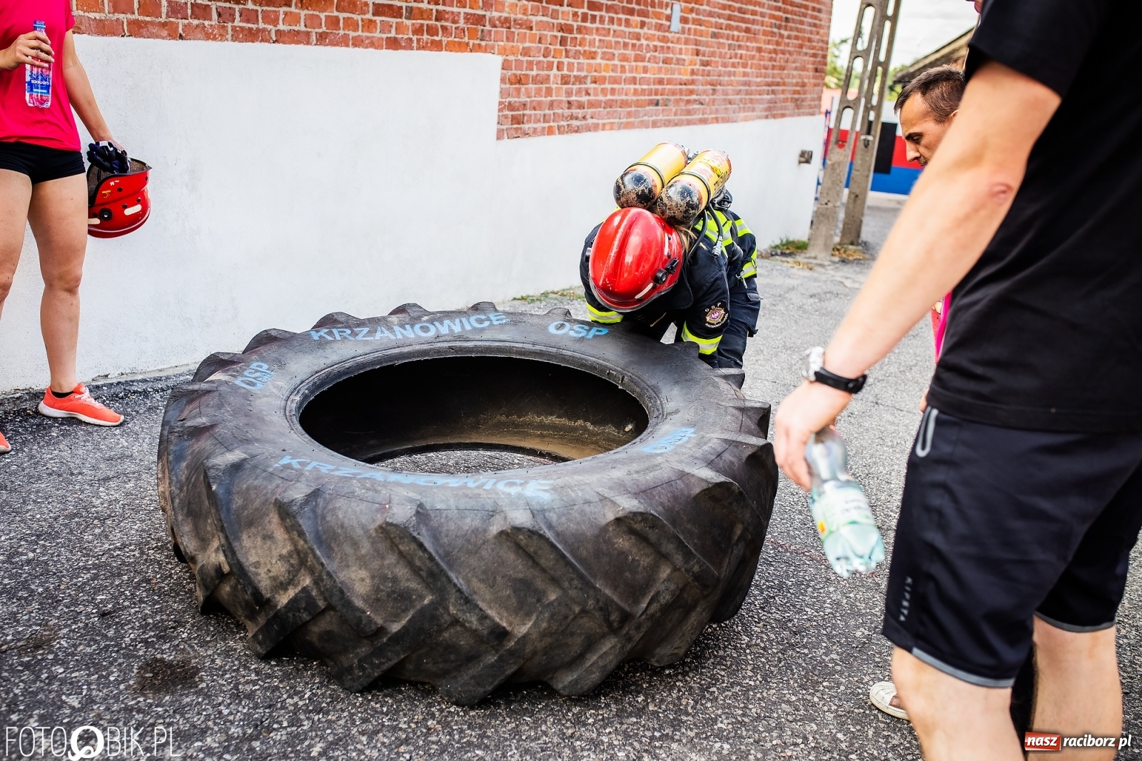Zdjęcie w galerii na portalu naszraciborz.pl: Żelazny jak strażak. Polacy tłem dla Czechów w Krzanowicach [FOTO] wiadomości z regionu