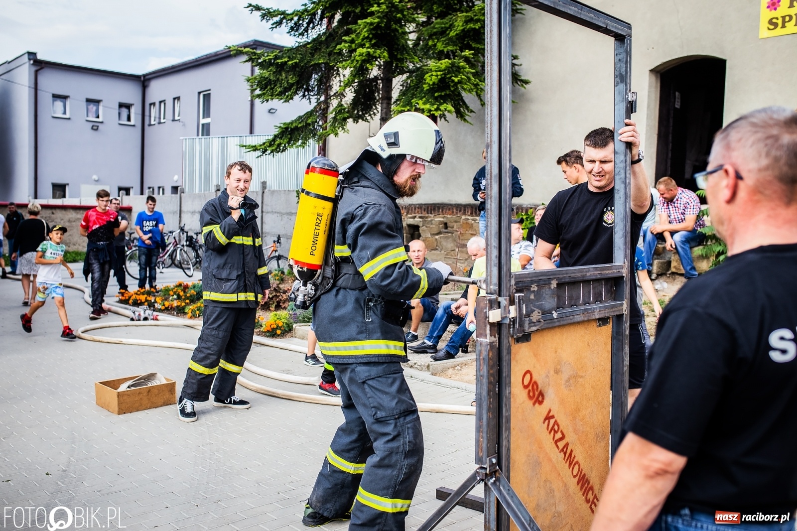Zdjęcie w galerii na portalu naszraciborz.pl: Żelazny jak strażak. Polacy tłem dla Czechów w Krzanowicach [FOTO] wiadomości z regionu