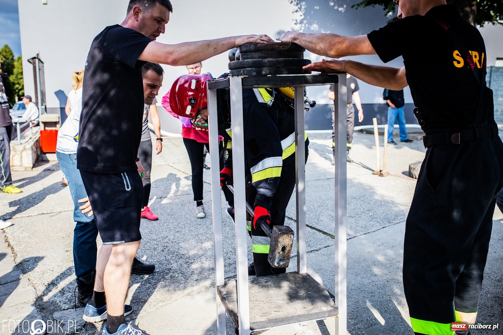 Zdjęcie w galerii na portalu naszraciborz.pl: Żelazny jak strażak. Polacy tłem dla Czechów w Krzanowicach [FOTO] wiadomości z regionu