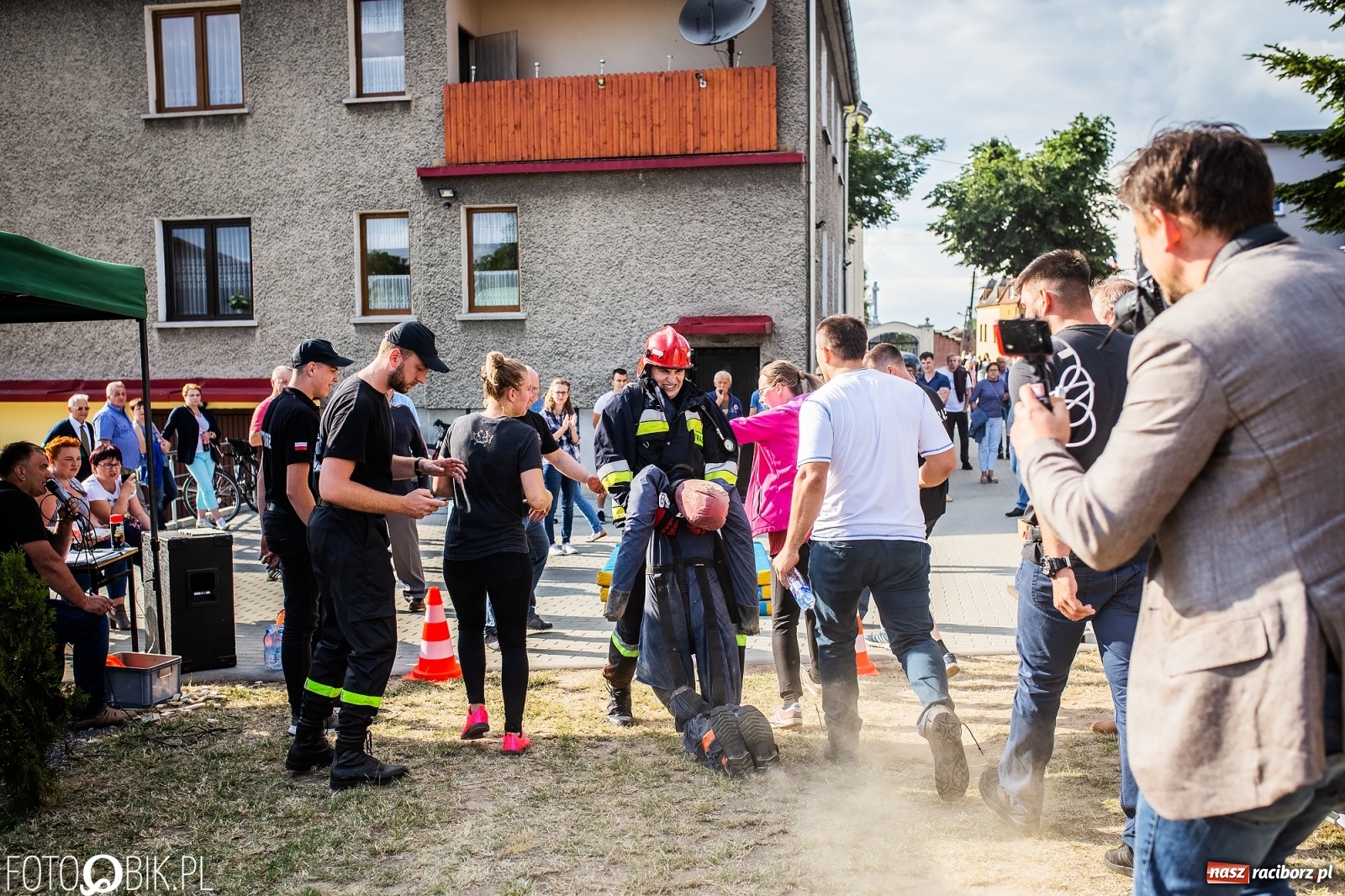 Zdjęcie w galerii na portalu naszraciborz.pl: Żelazny jak strażak. Polacy tłem dla Czechów w Krzanowicach [FOTO] wiadomości z regionu