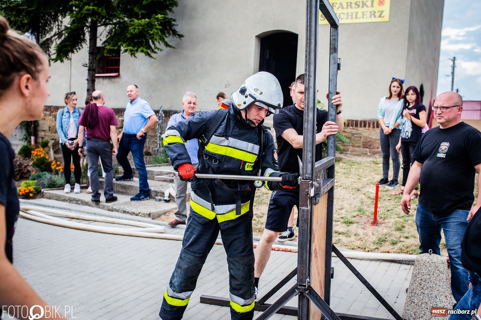 Zdjęcie w galerii na portalu naszraciborz.pl: Żelazny jak strażak. Polacy tłem dla Czechów w Krzanowicach [FOTO] wiadomości z regionu