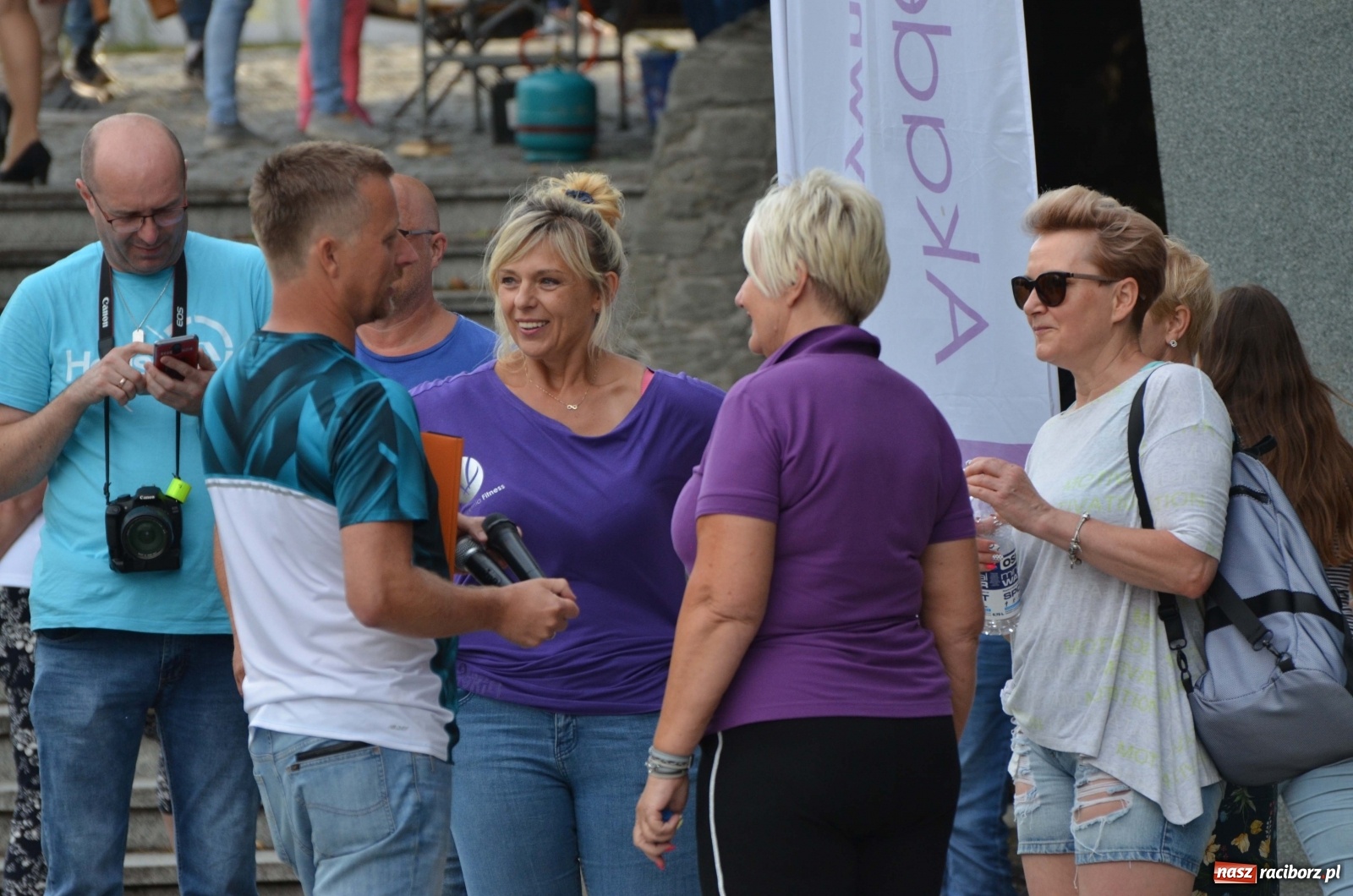 Zdjęcie w galerii na portalu naszraciborz.pl: Wakacyjne Latino Dance w parku m. Roth  wiadomości z regionu