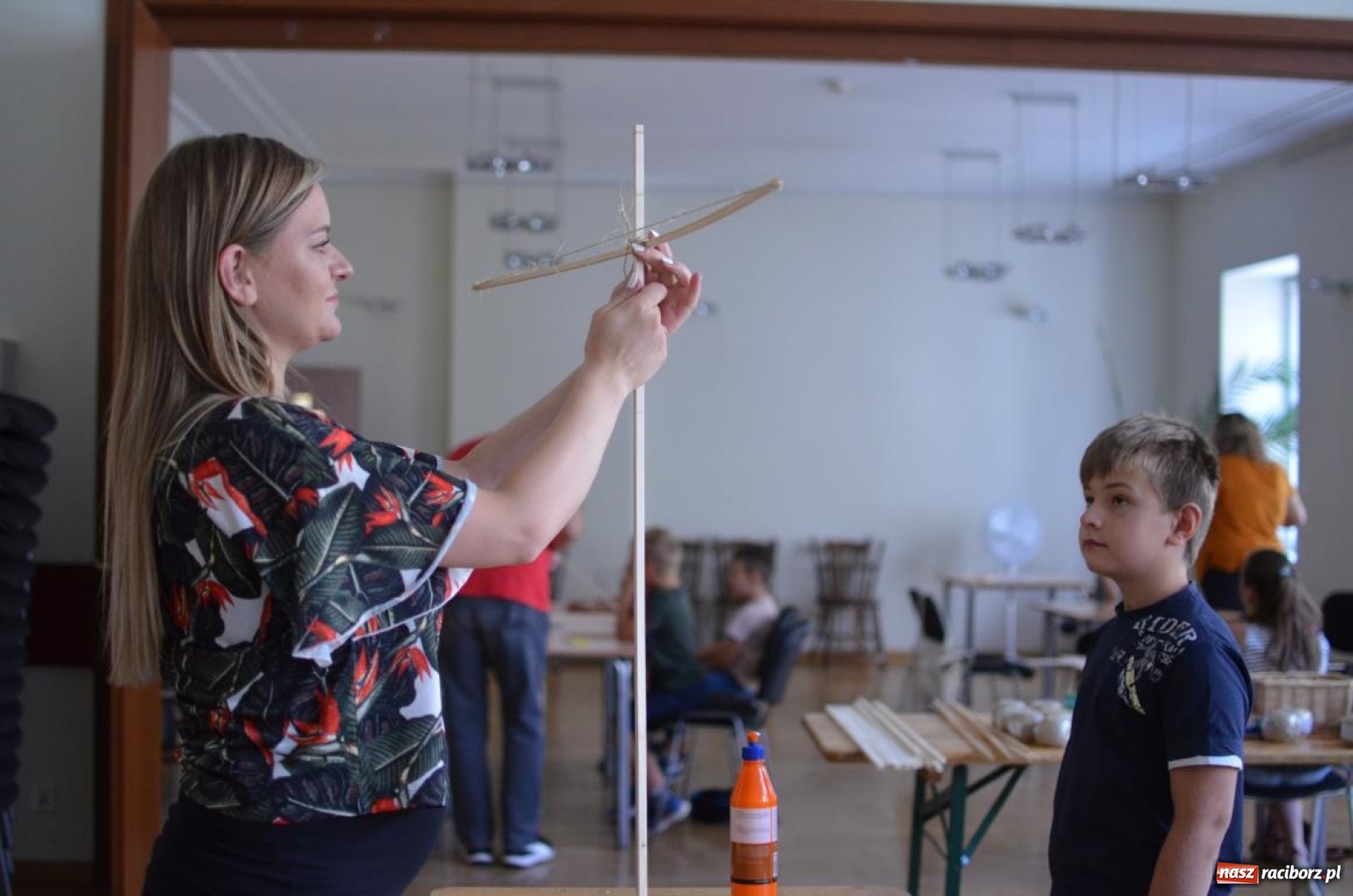 Zdjęcie w galerii na portalu naszraciborz.pl: Warsztaty budowania latawców w RCK [FOTO] wiadomości z regionu