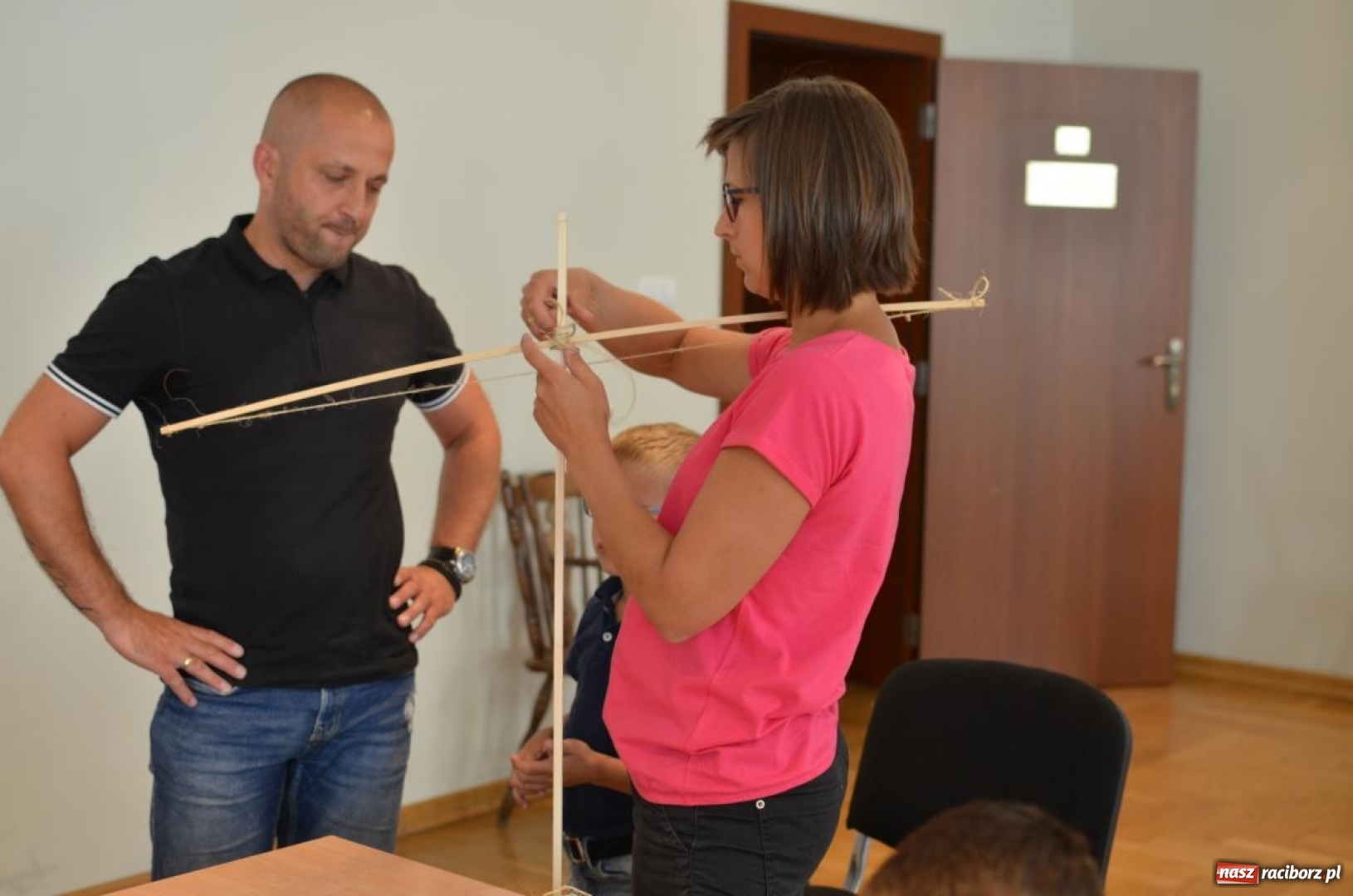 Zdjęcie w galerii na portalu naszraciborz.pl: Warsztaty budowania latawców w RCK [FOTO] wiadomości z regionu
