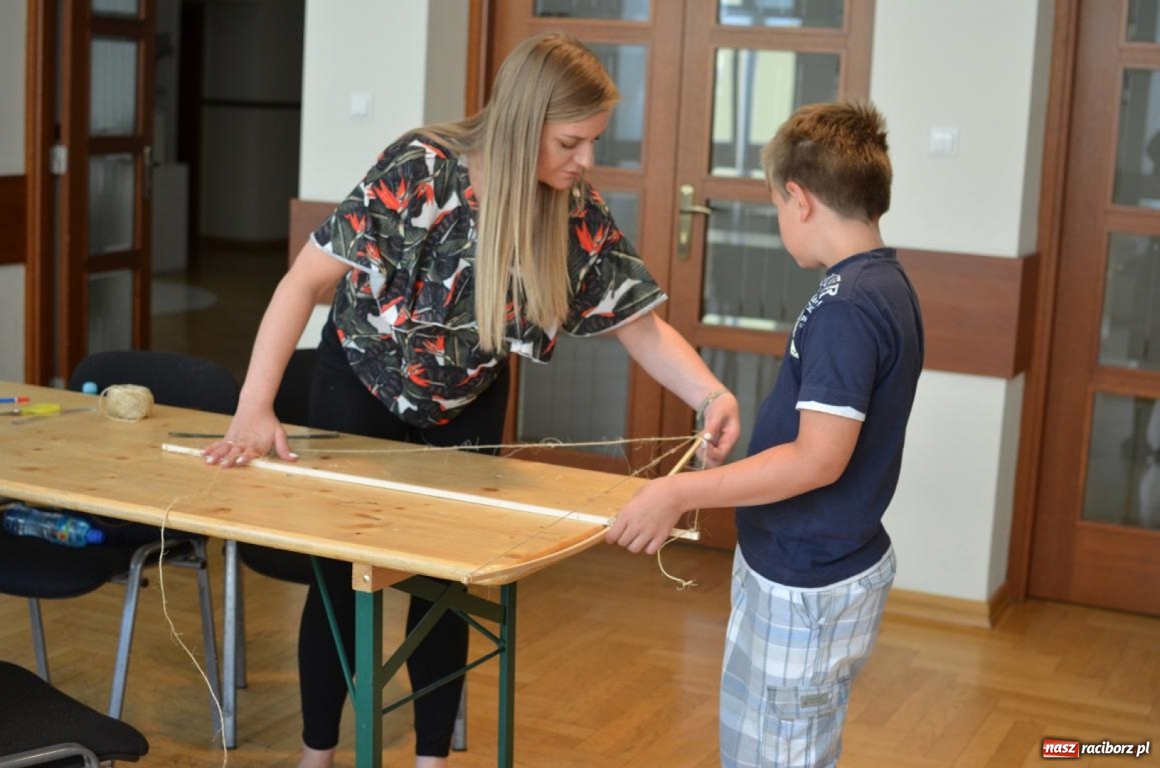 Zdjęcie w galerii na portalu naszraciborz.pl: Warsztaty budowania latawców w RCK [FOTO] wiadomości z regionu