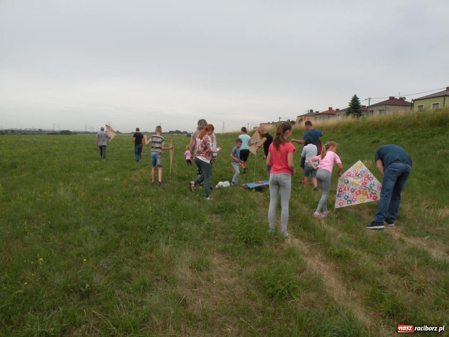 Zdjęcie w galerii na portalu naszraciborz.pl: Warsztaty budowania latawców w RCK [FOTO] wiadomości z regionu