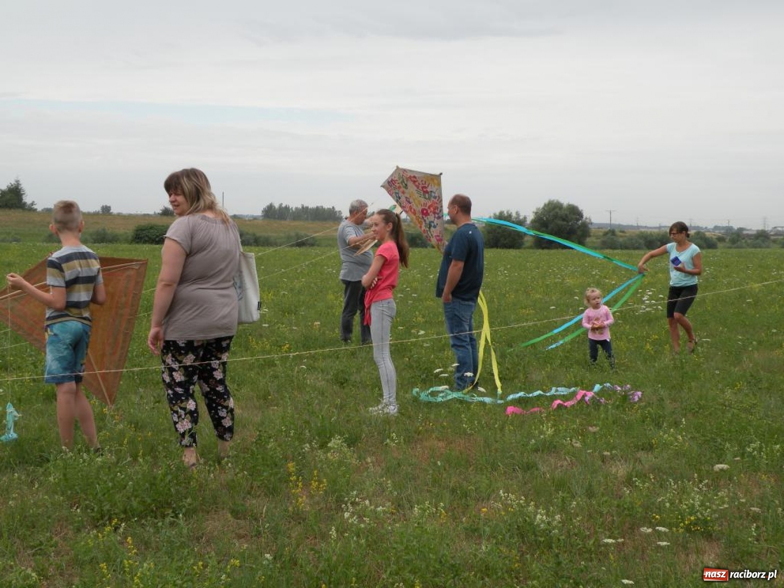 Zdjęcie w galerii na portalu naszraciborz.pl: Warsztaty budowania latawców w RCK [FOTO] wiadomości z regionu