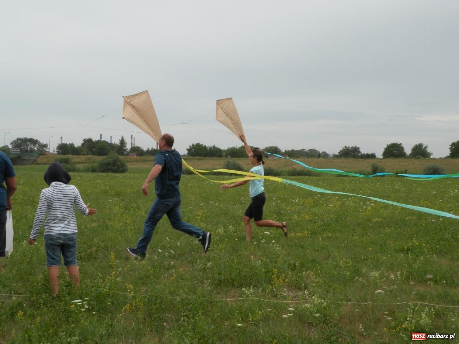 Zdjęcie w galerii na portalu naszraciborz.pl: Warsztaty budowania latawców w RCK [FOTO] wiadomości z regionu