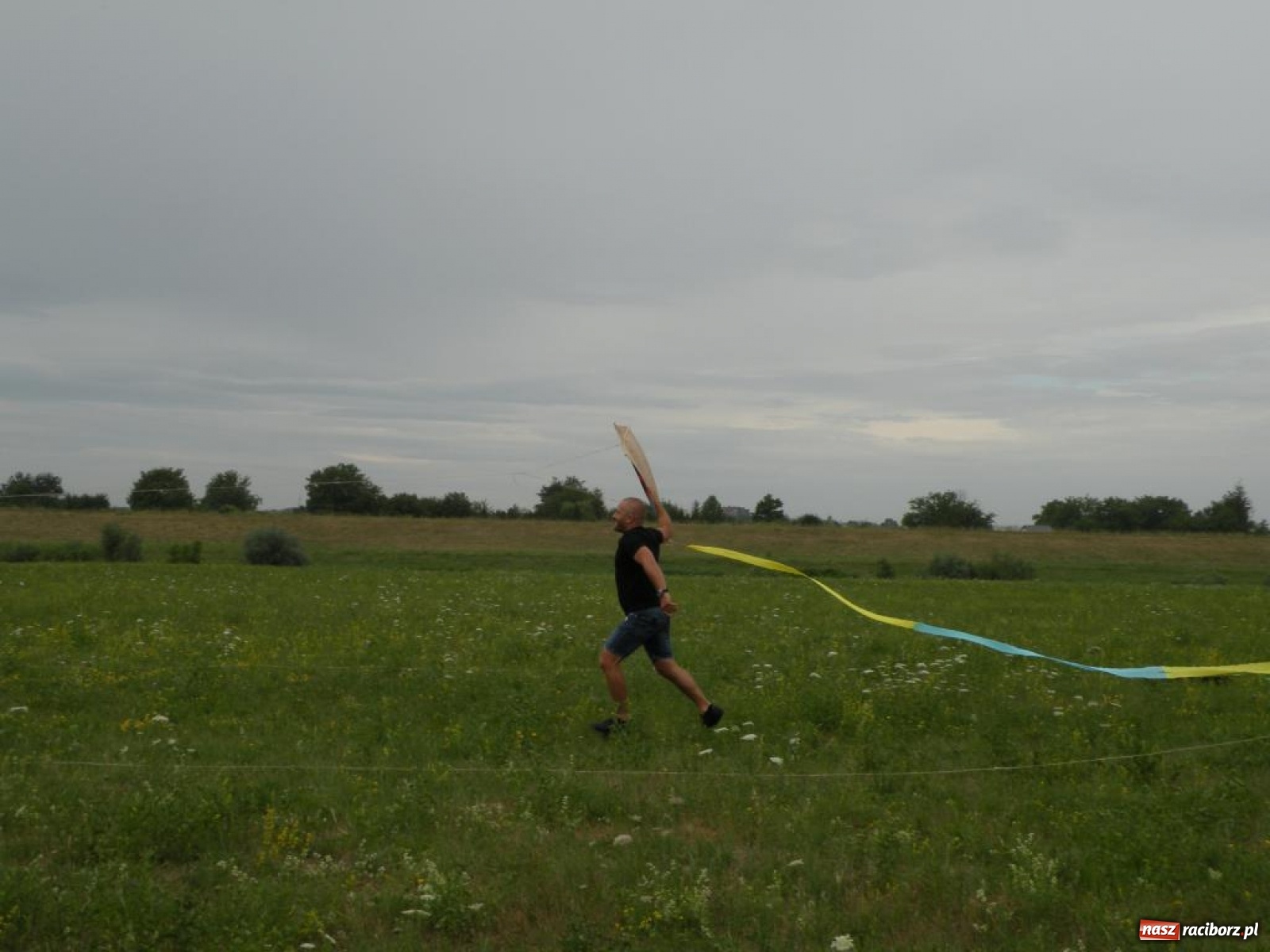 Zdjęcie w galerii na portalu naszraciborz.pl: Warsztaty budowania latawców w RCK [FOTO] wiadomości z regionu