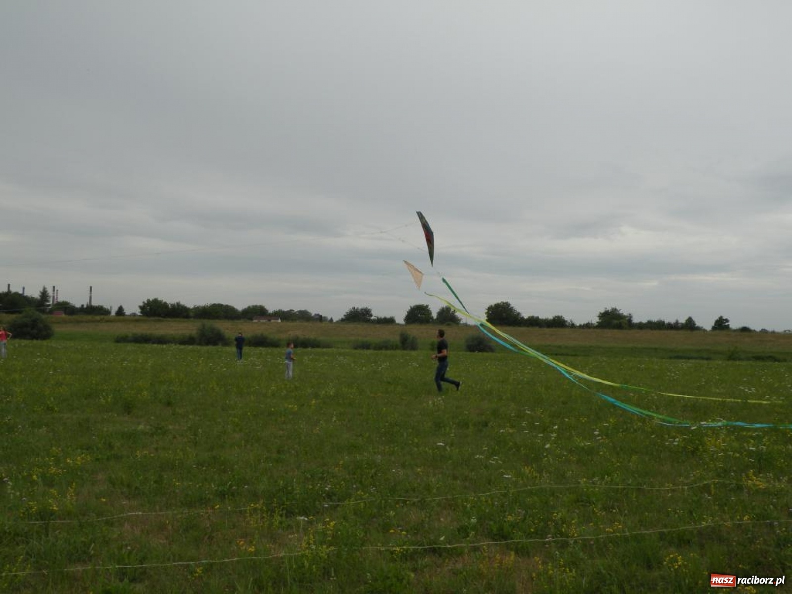 Zdjęcie w galerii na portalu naszraciborz.pl: Warsztaty budowania latawców w RCK [FOTO] wiadomości z regionu