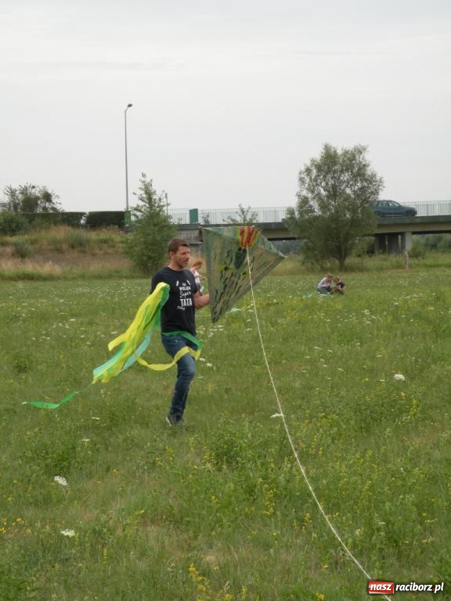 Zdjęcie w galerii na portalu naszraciborz.pl: Warsztaty budowania latawców w RCK [FOTO] wiadomości z regionu