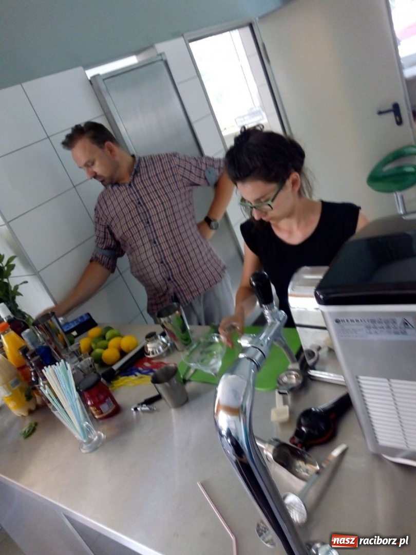 Zdjęcie w galerii na portalu naszraciborz.pl: Młodzież Budowlanki i Gastronomika na kursach i warsztatach wiadomości z regionu